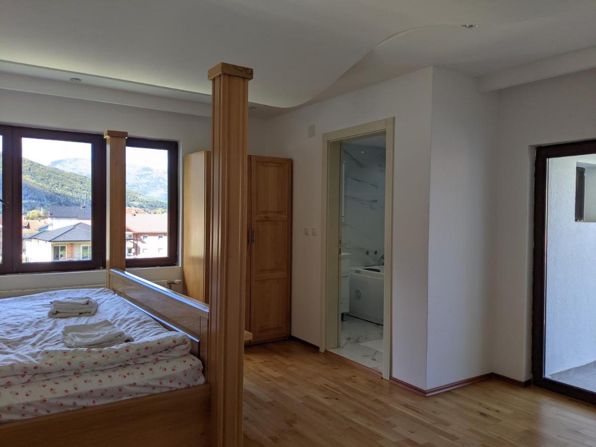 Apartments & Restaurant Abas Plav Exterior photo