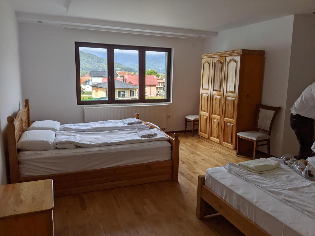 Apartments & Restaurant Abas Plav Exterior photo