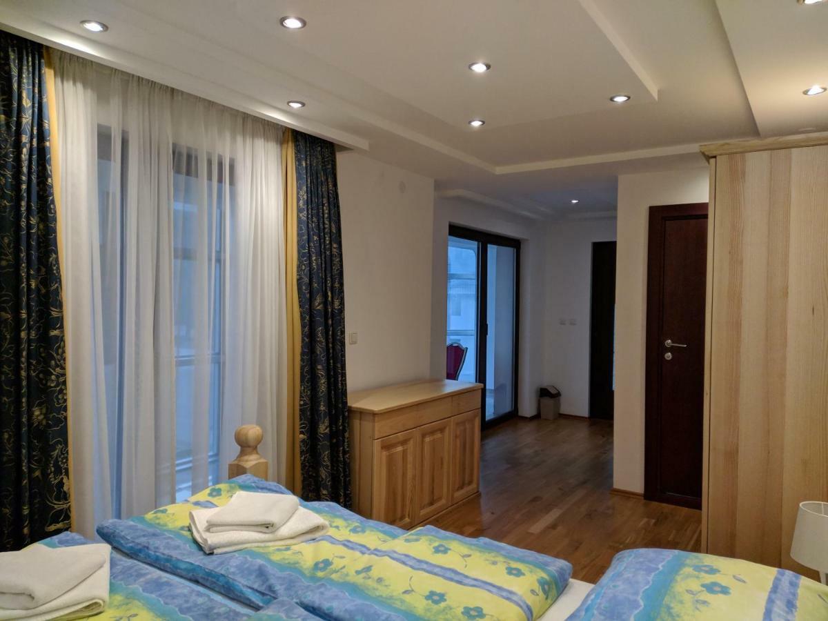 Apartments & Restaurant Abas Plav Exterior photo