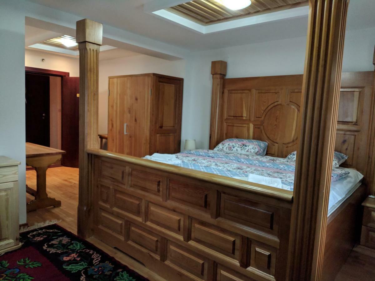 Apartments & Restaurant Abas Plav Exterior photo